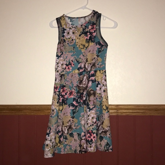 Flower dress - Picture 1 of 1